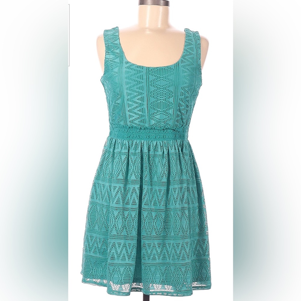 Women’sK Knee Length Embroidered Sleeveless Boho Dress, Solid Aqua, NWOT